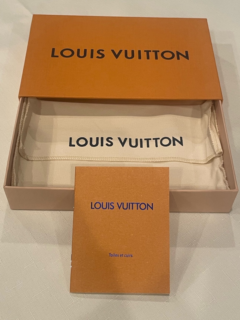 Authentic Louis Vuitton Drawer Gift Box Dust Bag Booklet Presentation Set - Picture 2 of 5